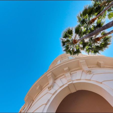 La Croisette - Superbe Studio Au Mythique Palais Miramar 戛纳 外观 照片