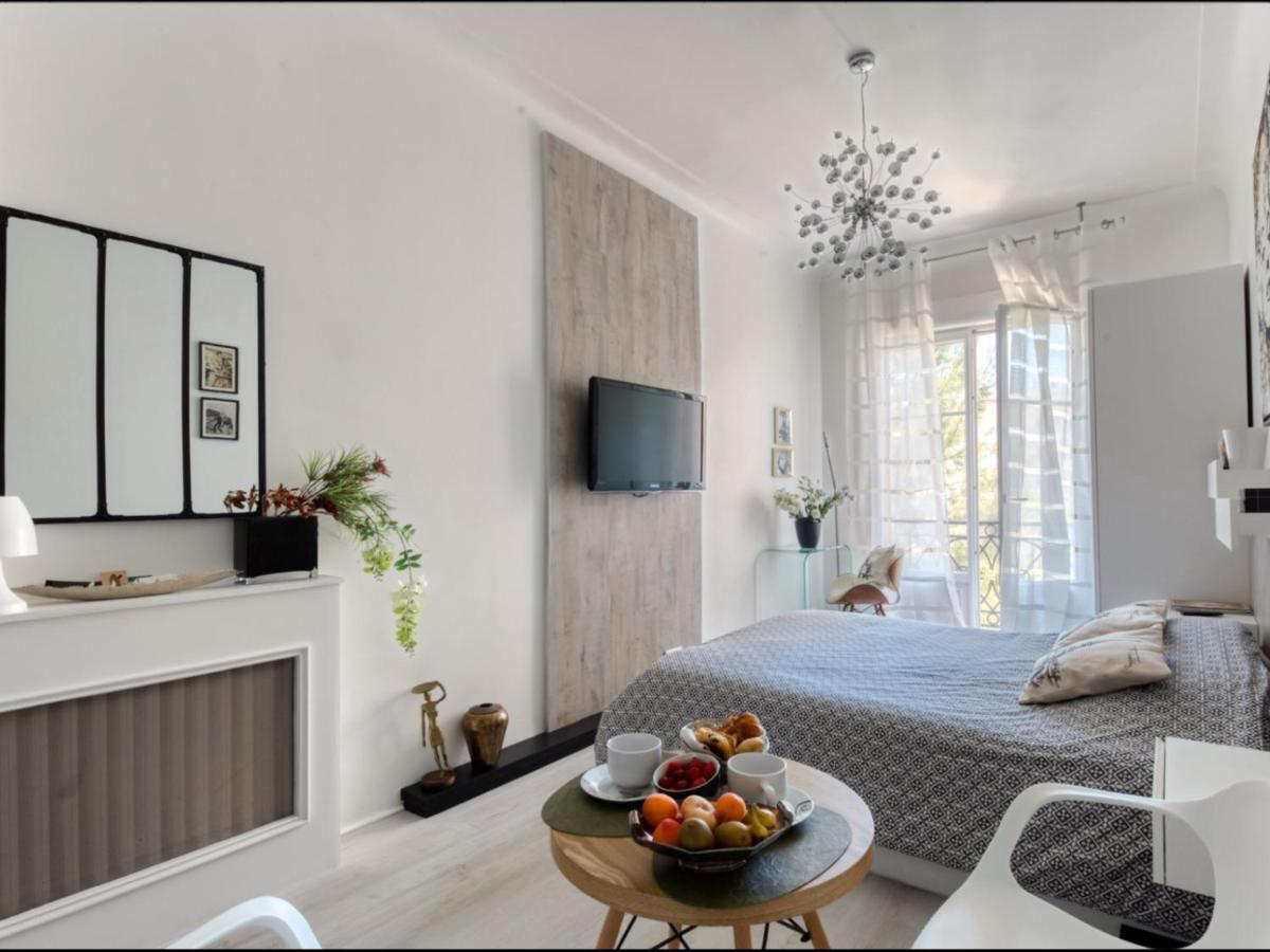 La Croisette - Superbe Studio Au Mythique Palais Miramar 戛纳 外观 照片