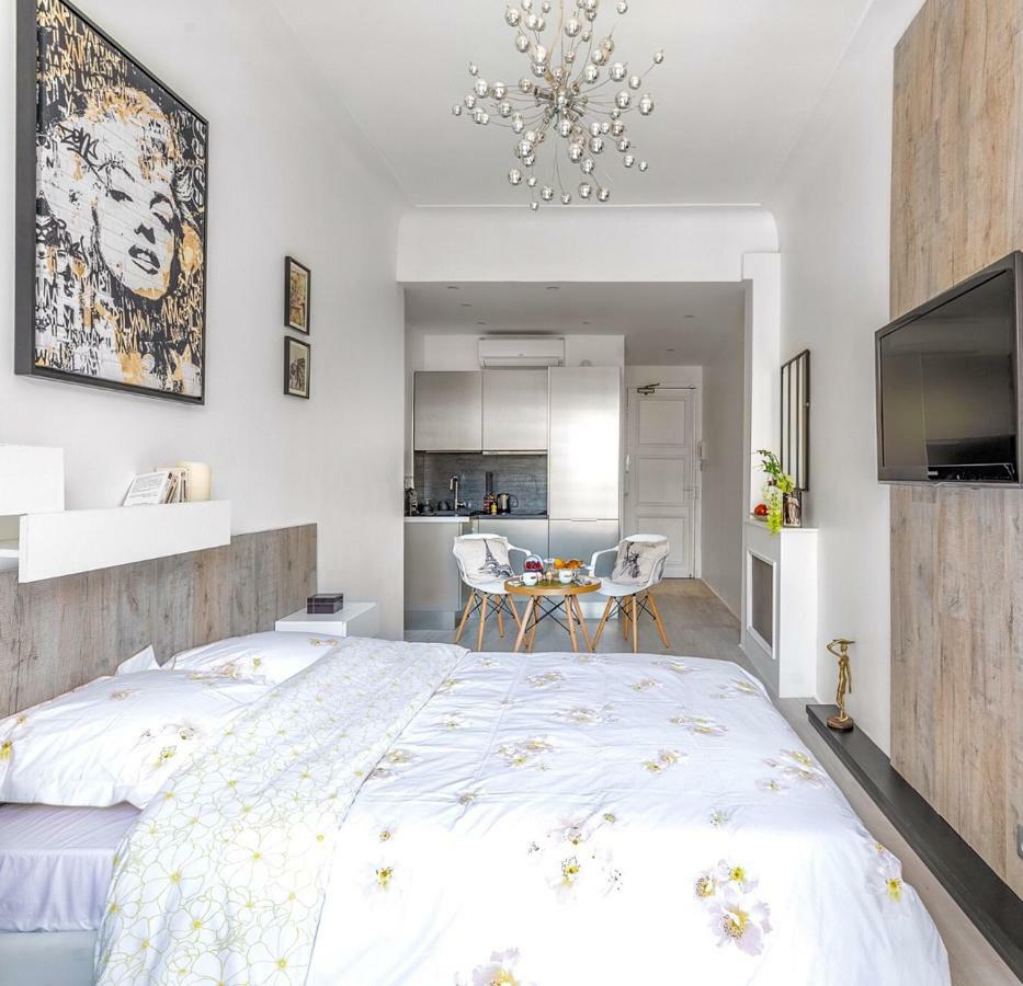La Croisette - Superbe Studio Au Mythique Palais Miramar 戛纳 外观 照片